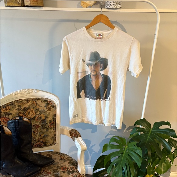 Y2K Vintage Tim McGraw 2005 Tour Tee - Picture 1 of 5